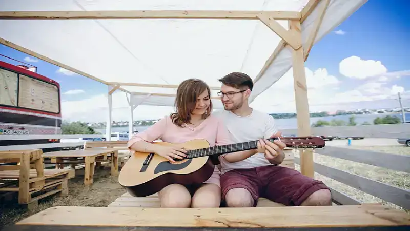 meet the iconic couple from the woodstock album co - tymoff